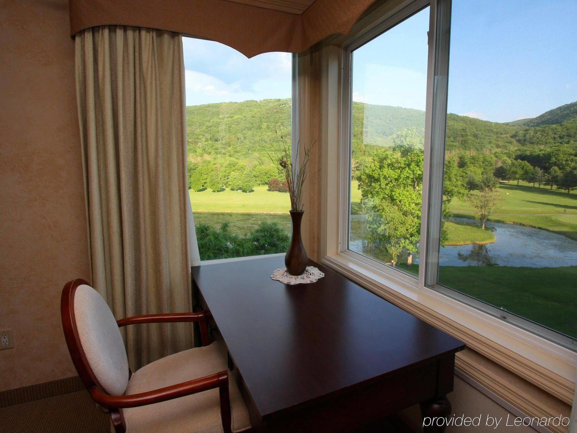 Hotel Honors Haven Retreat & Conference Ellenville Habitación foto