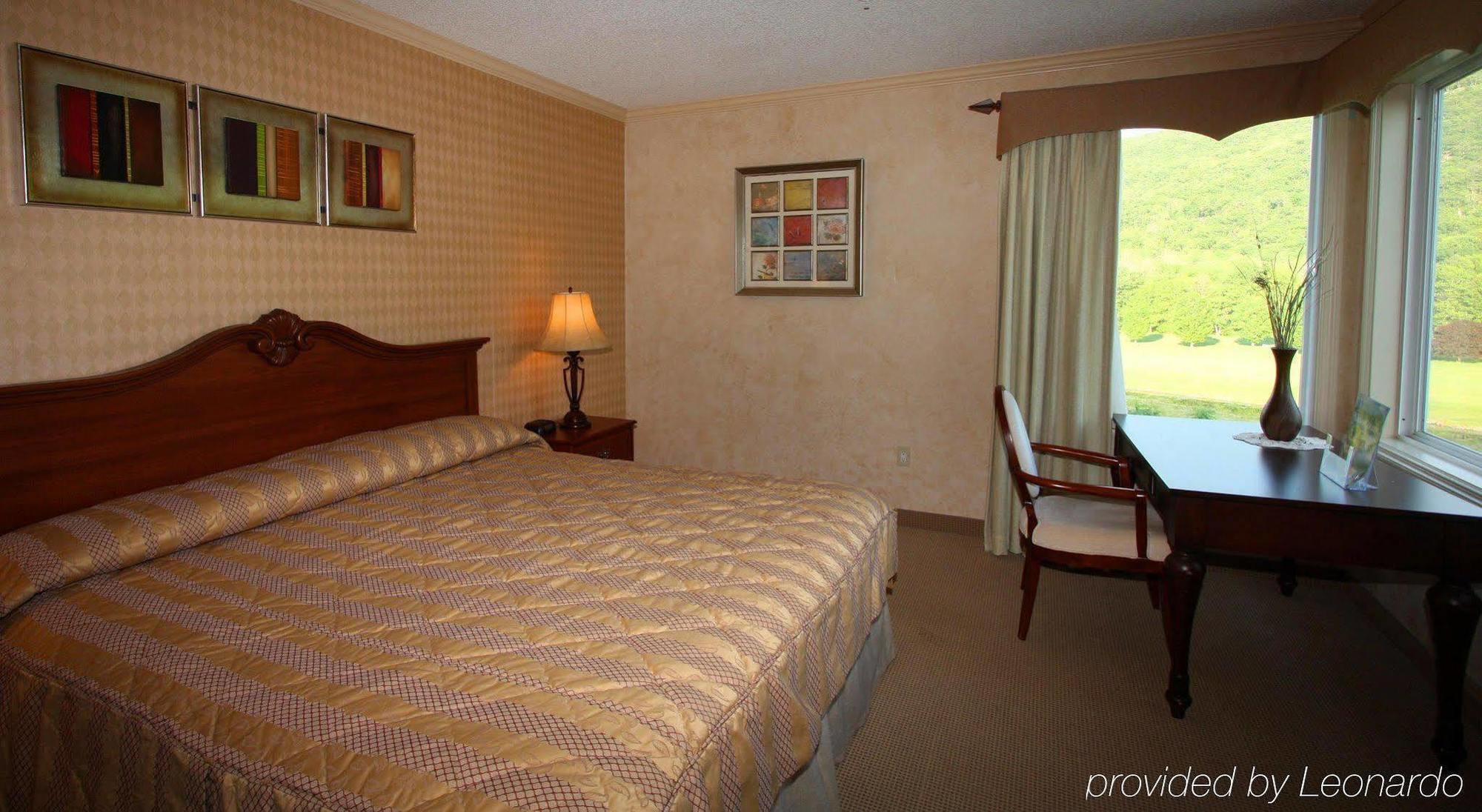 Hotel Honors Haven Retreat & Conference Ellenville Habitación foto